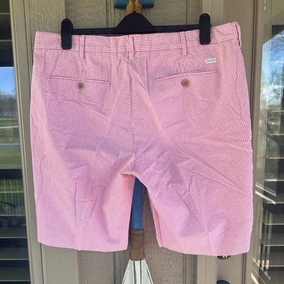 IZOD Men’s All Cotton Pink & White Gingham Flat Front 10” Shorts - Size 38 - Picture 6 of 11
